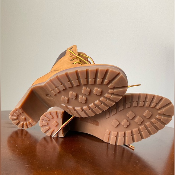 Timberland - Picture 2 of 10
